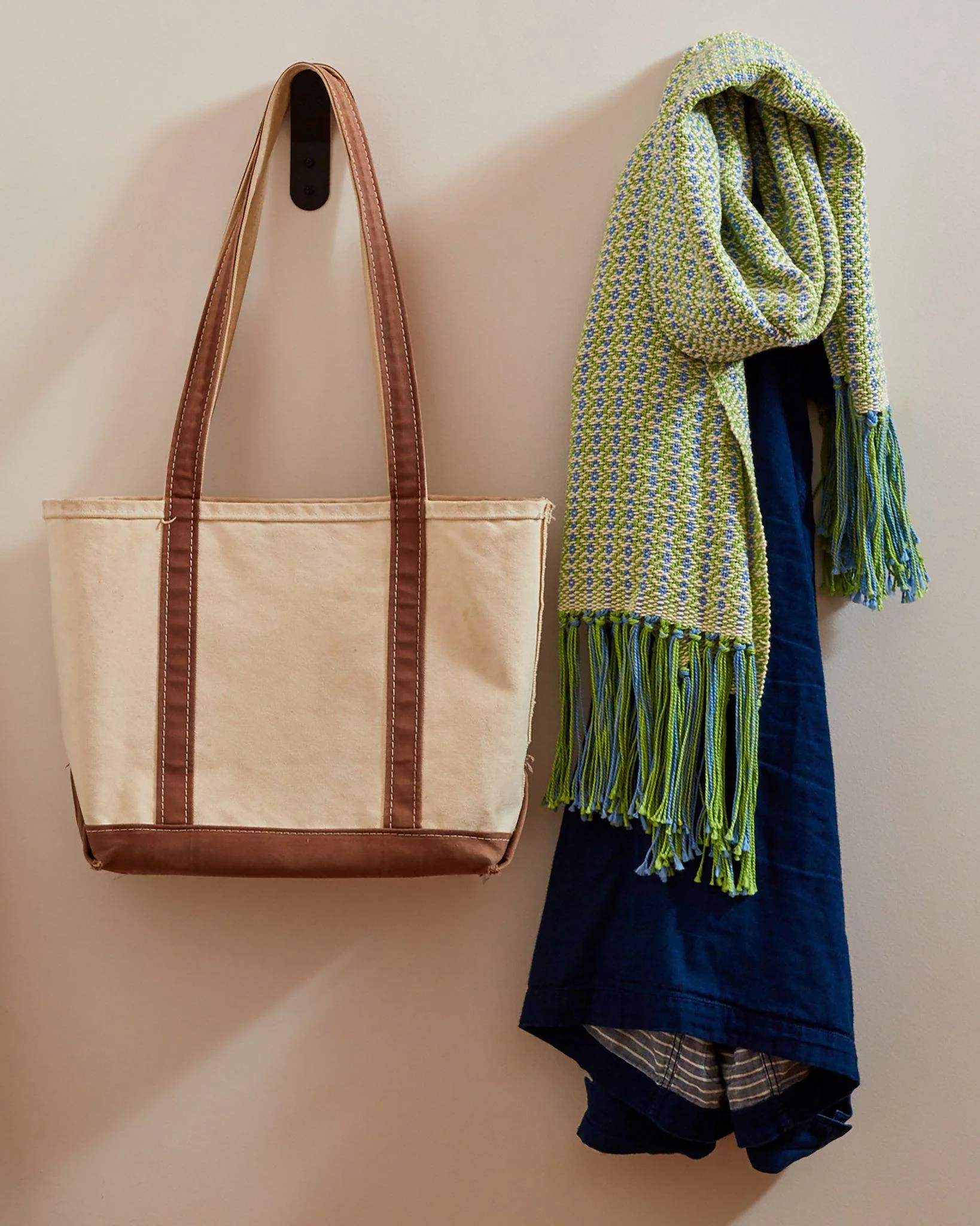 Tulip Shawl - Image 4